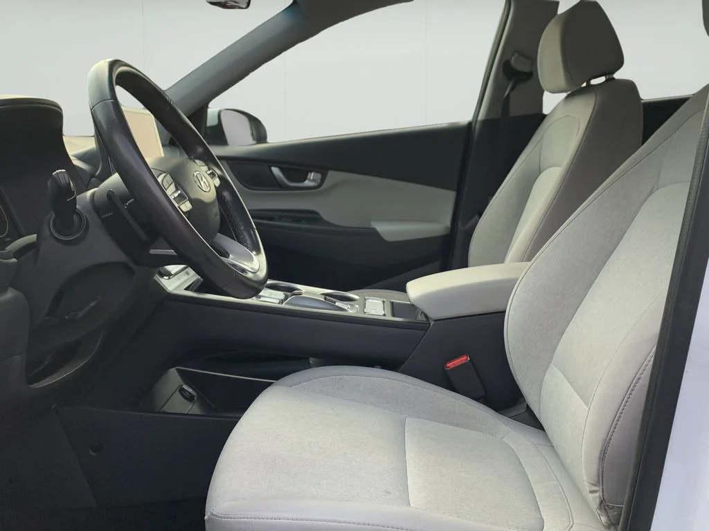 Certified Used 2023 Lunar White Hyundai SEL image 15
