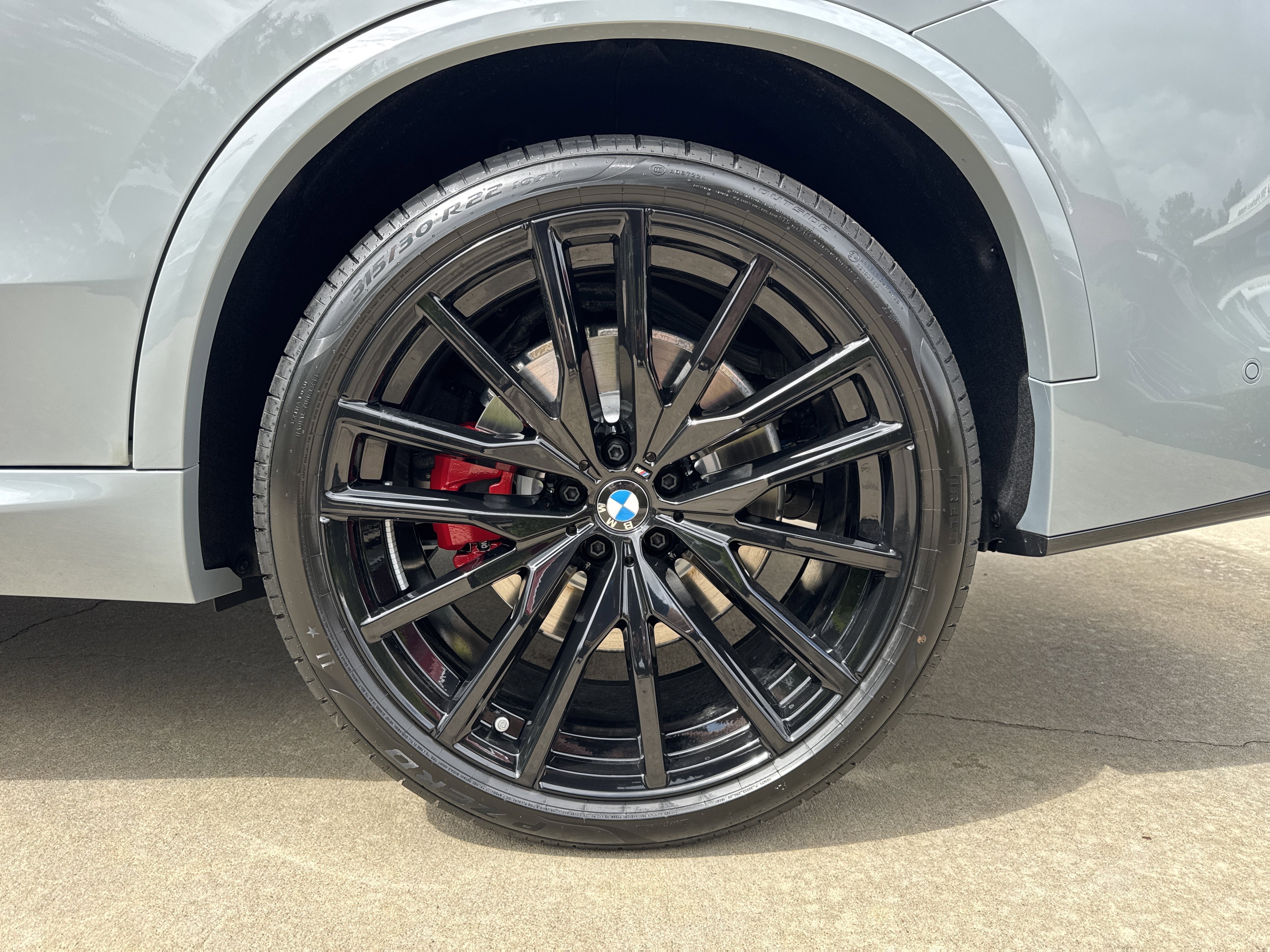 New 2026 BROOKLYN GREY BMW M60i image 28