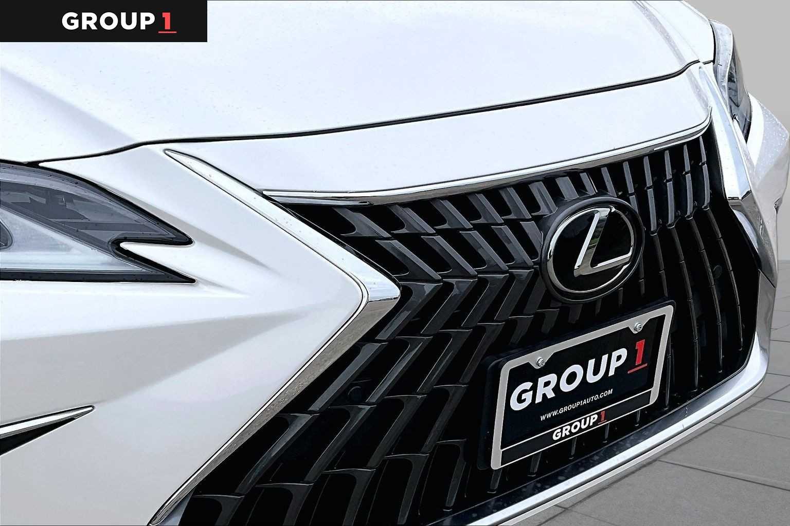 Certified Used 2024 Eminent White Pearl Lexus  image 27