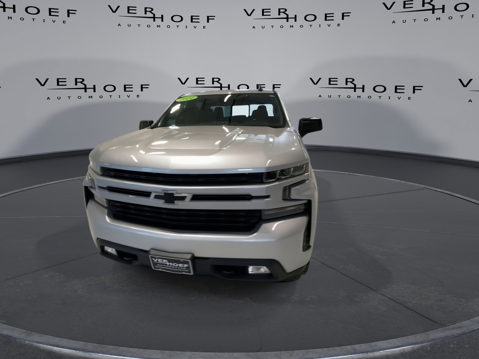 Used 2021 Silver Ice Metallic Chevrolet RST image 3