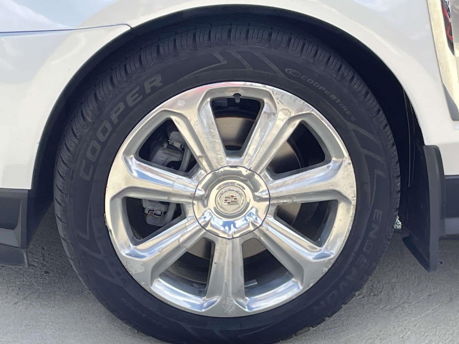Used 2016 Platinum Ice Tricoat Cadillac Premium Collection image 19