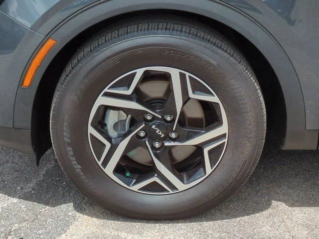 Certified Used 2025 Gray Kia LX image 11