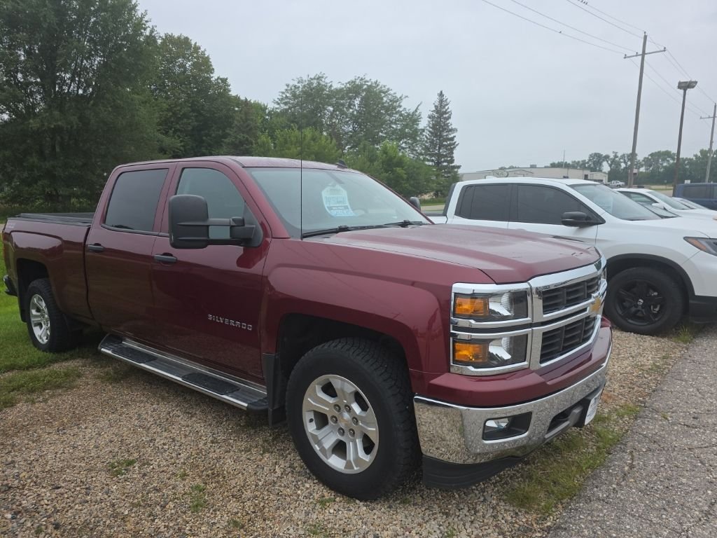Used 2014 Red Chevrolet LT image 2
