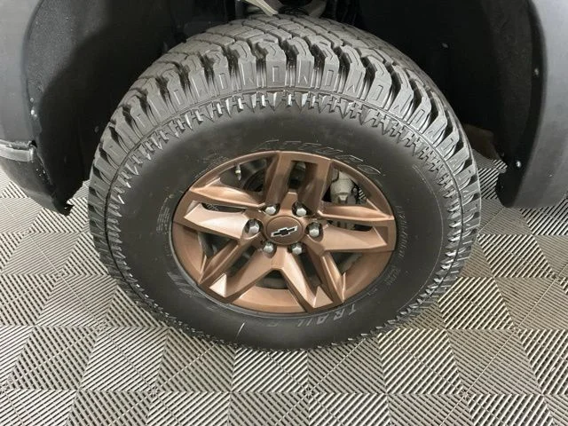 Used 2020 Black Chevrolet LT Trail Boss image 27