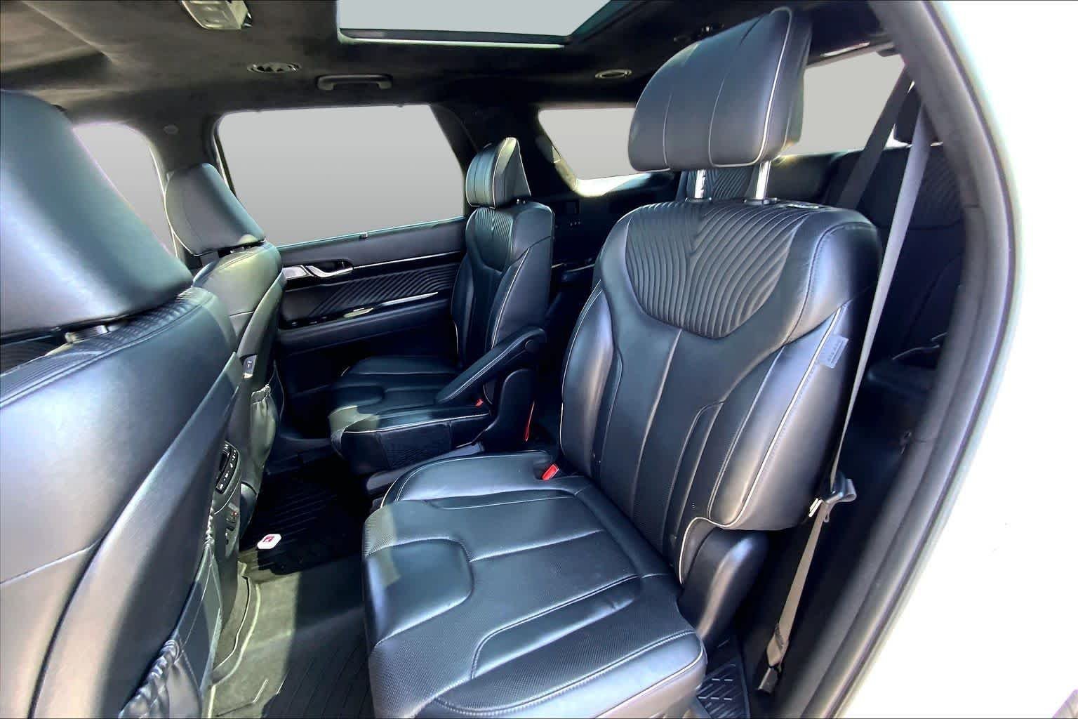 Used 2024 Hyper White Hyundai Calligraphy image 19
