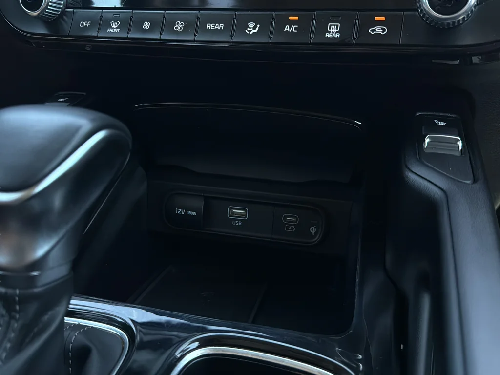 Used 2025 Ebony Black Kia S image 32