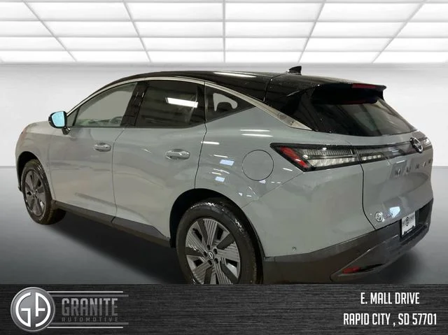New 2025 Two-tone Boulder Gray Pearl / Super Black Nissan SL image 8