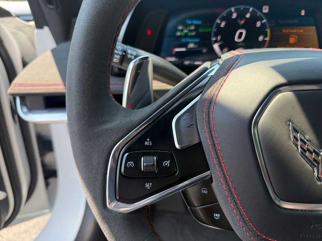 Used 2023 White Chevrolet Stingray image 32
