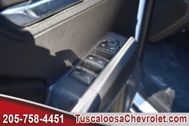 Used 2023 SUMMIT WHITE Chevrolet 4WD LT image 19