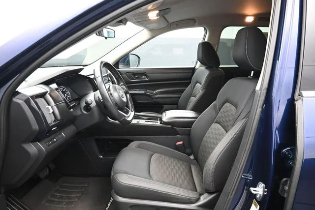 Used 2024 Blue Nissan SV image 7