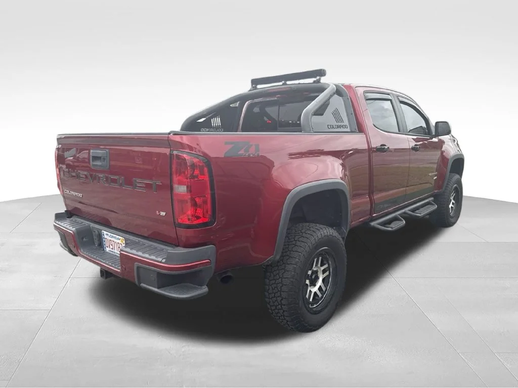 Used 2022 Red Chevrolet Z71 image 4