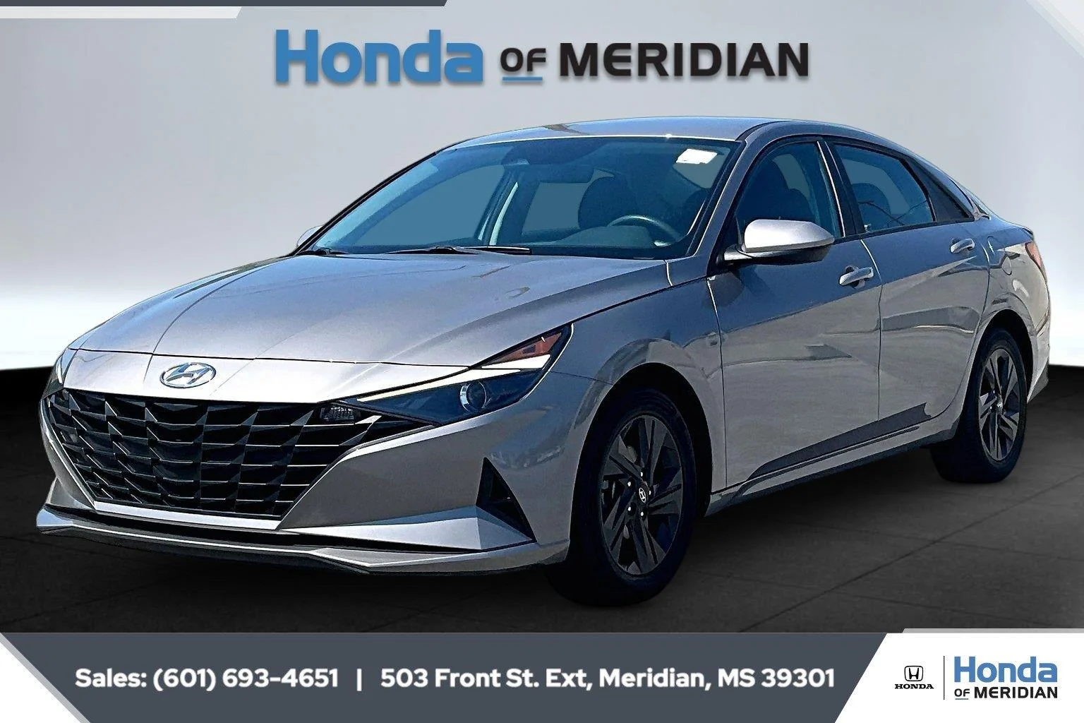 Used 2022 Fluid Metal Hyundai SEL image 10