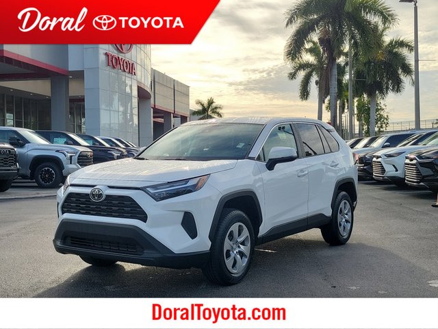 2024 Toyota RAV4 LE