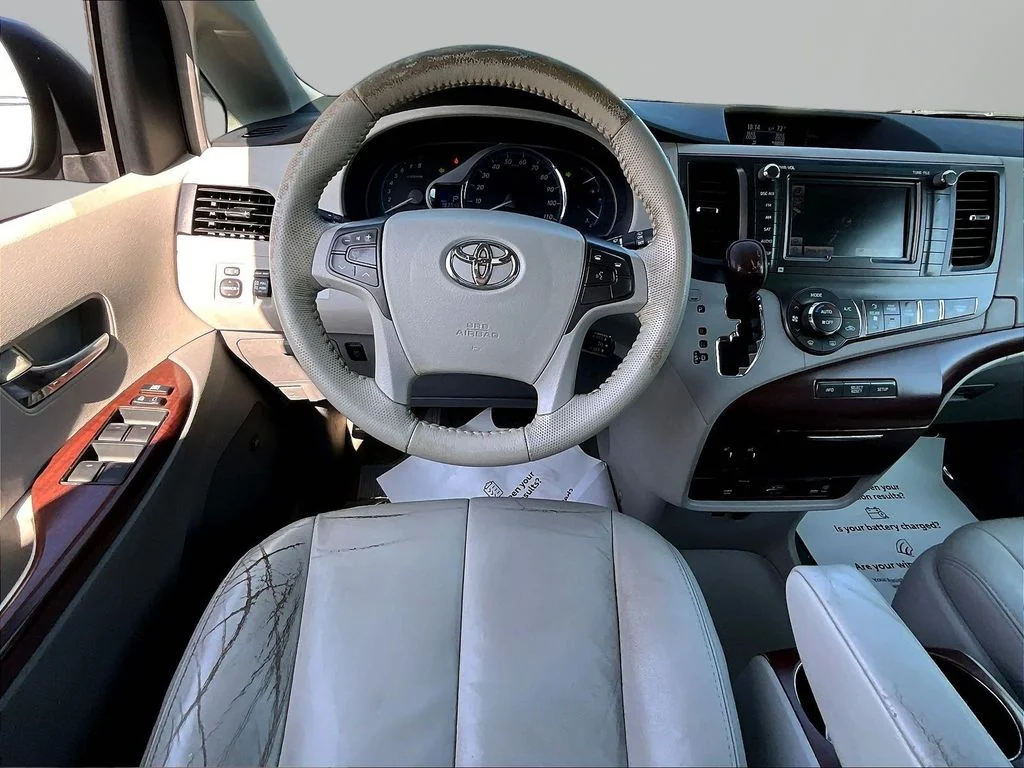 Used 2012 Gray Toyota XLE image 8