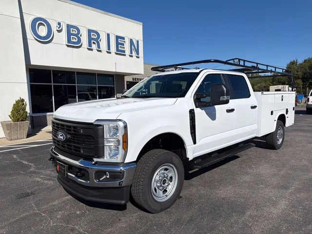 2027 Ford Chassis Cab F-350® XL