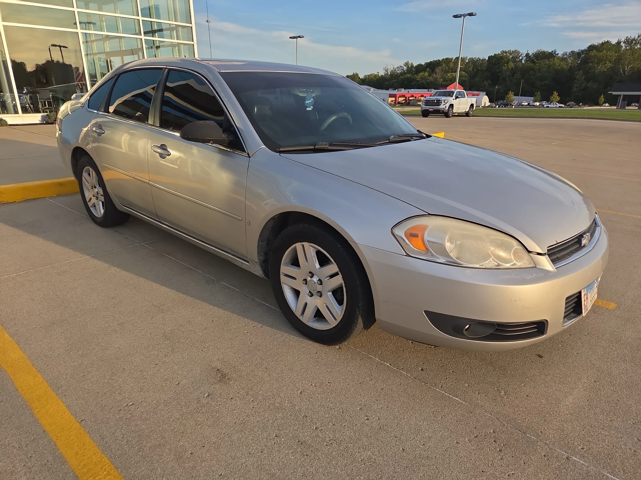 Used 2006 Silverstone Metallic Chevrolet LTZ image 1