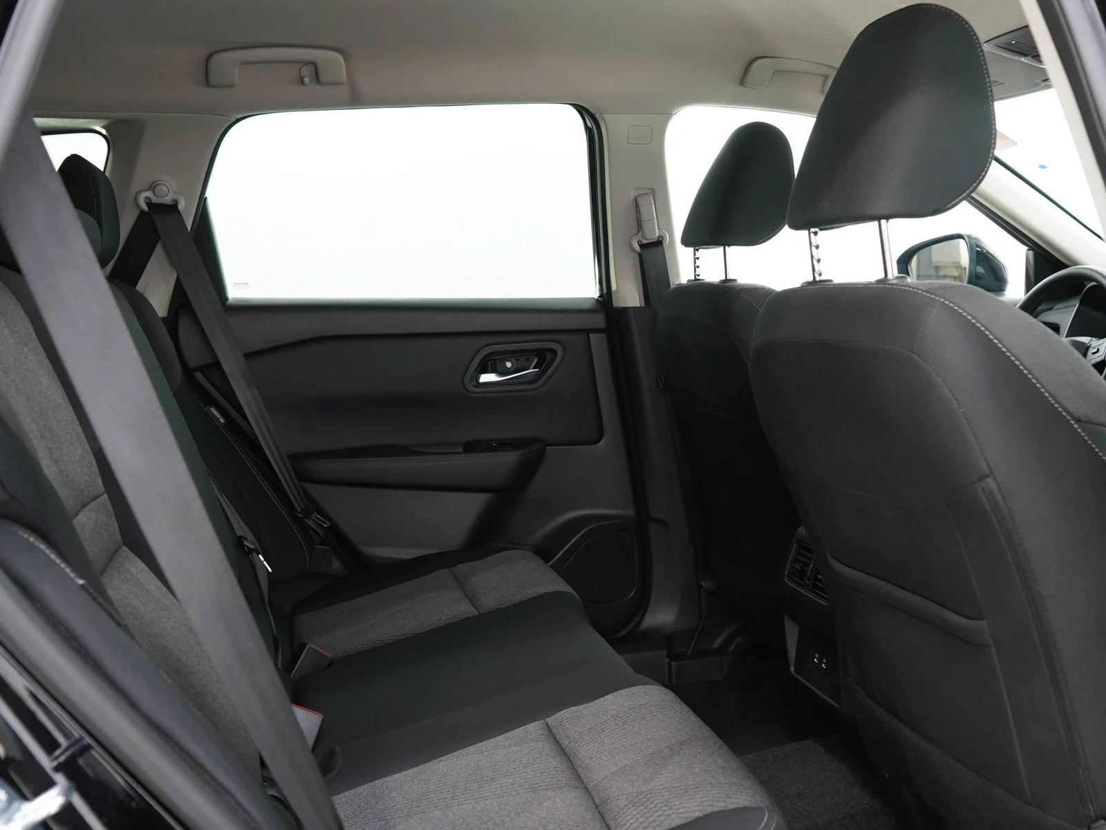 Used 2026 Super Black Nissan SV image 14