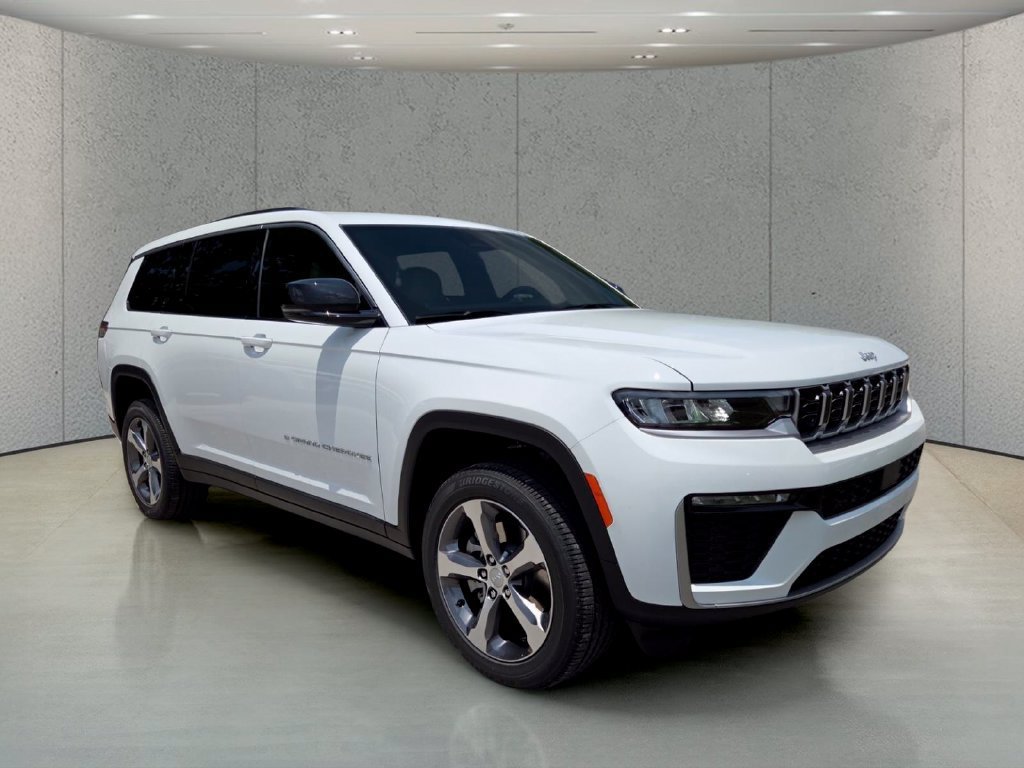 New 2026 Bright White Clear-Coat Exterior Paint Jeep Limited image 13