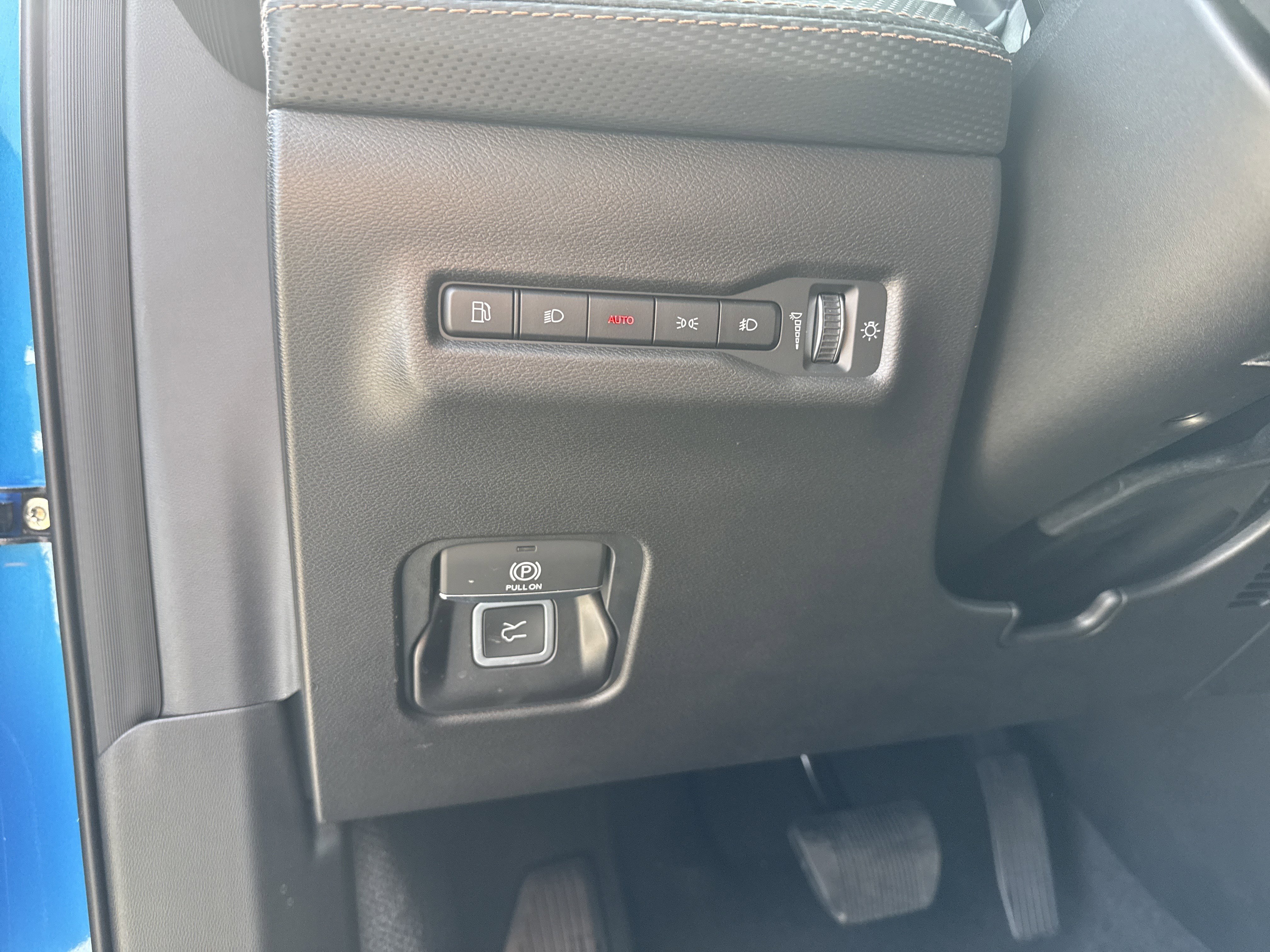 New 2026 Hydro Blue Pearlcoat Jeep Limited image 32
