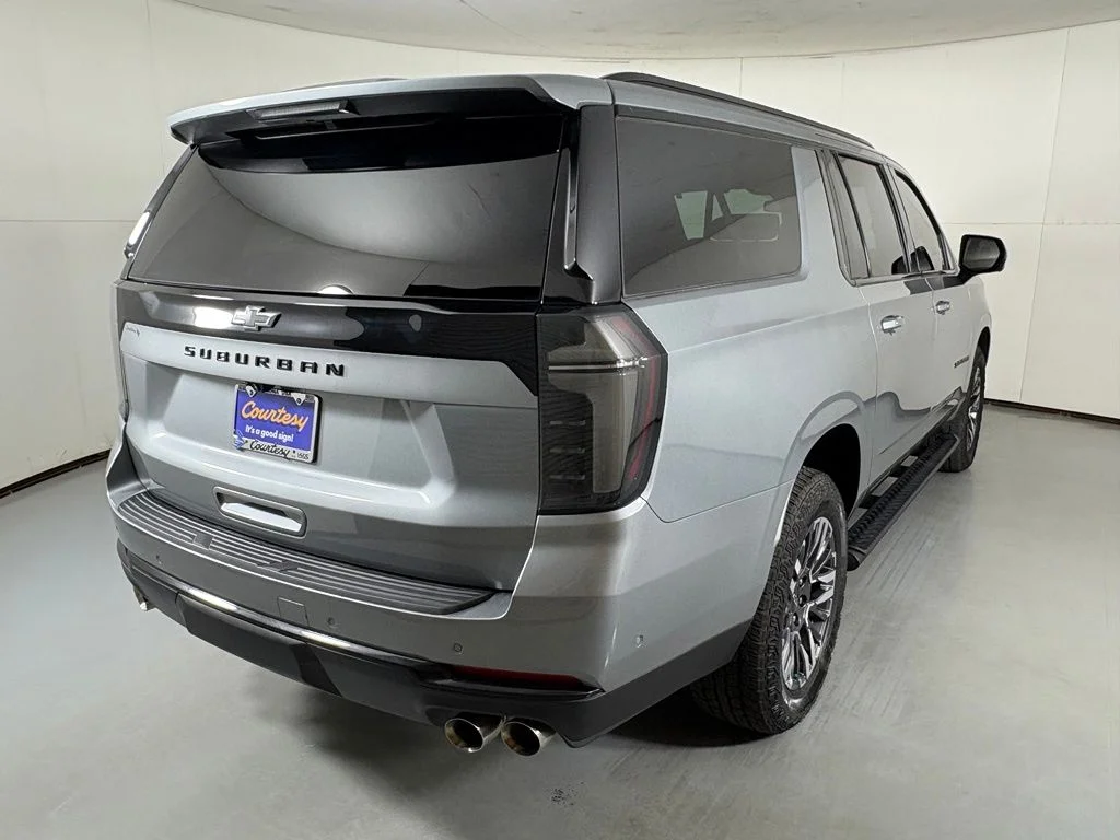 Used 2026 Gray Chevrolet Z71 image 8