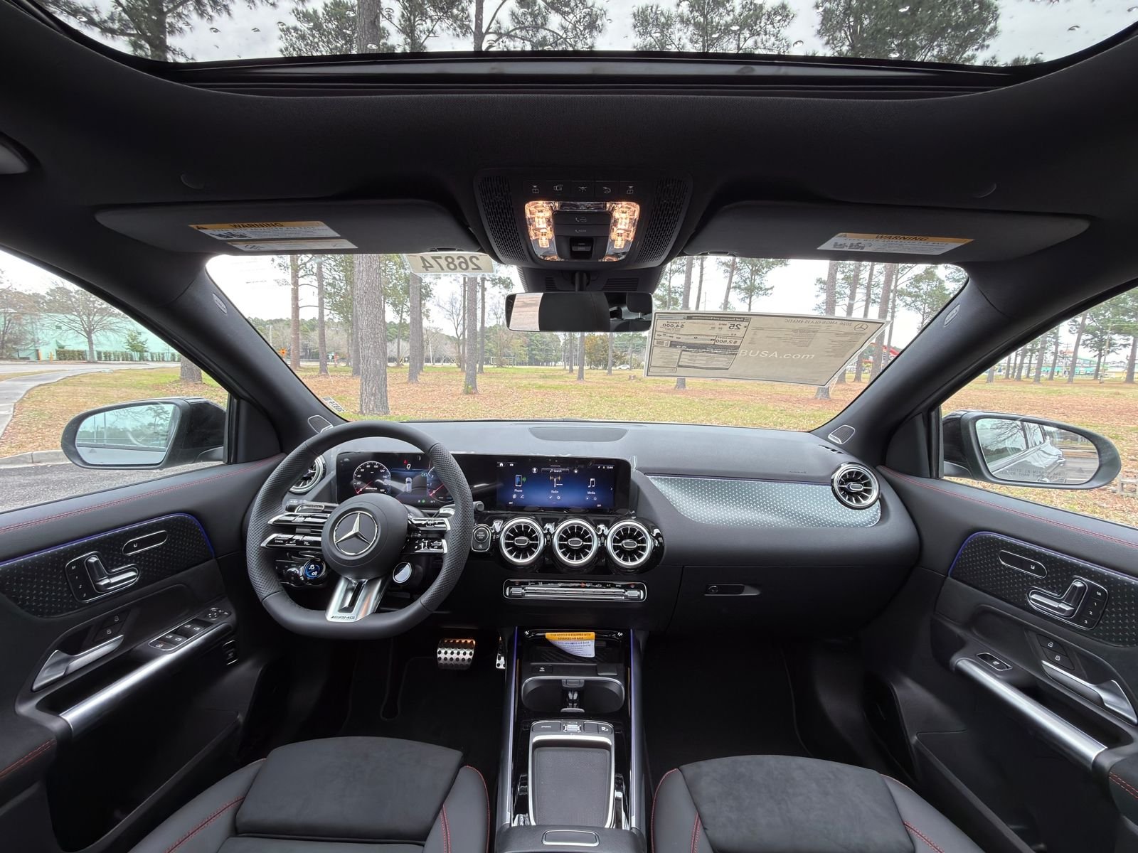 New 2026 MANUFAKTUR Alpine Gray Mercedes-Benz GLA 35 AMG® image 2