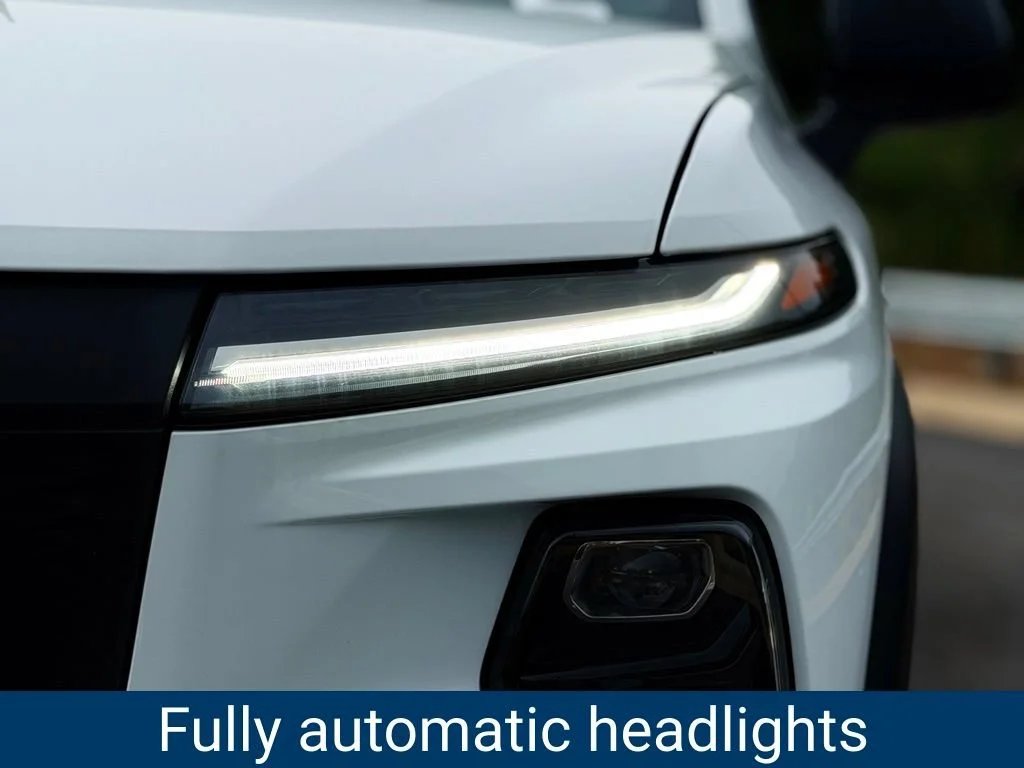 New 2026 Summit White Chevrolet WT - Extended Range image 12