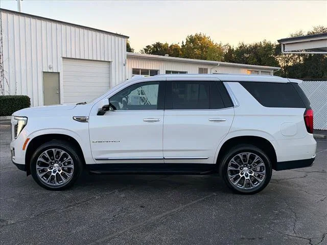 Used 2025 White Frost Tricoat GMC Denali image 7