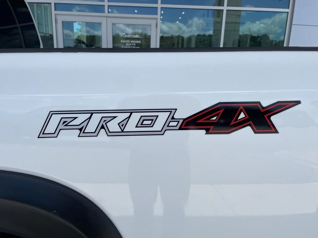 Used 2023 White Nissan PRO-4X image 10