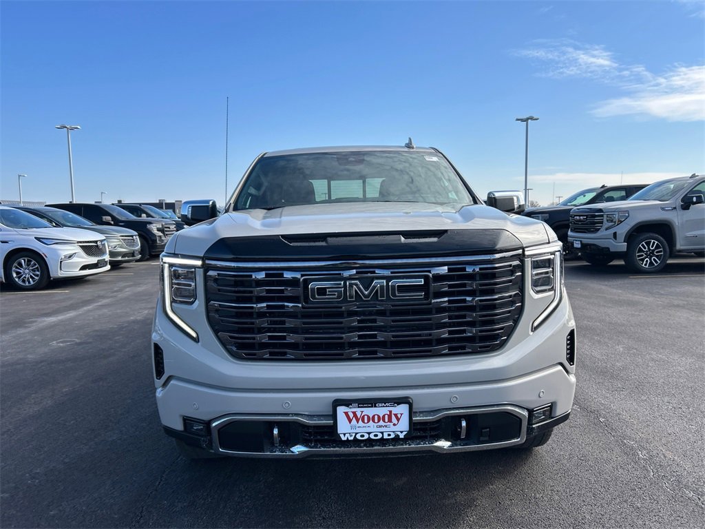 2026 GMC SIERRA - Image 2