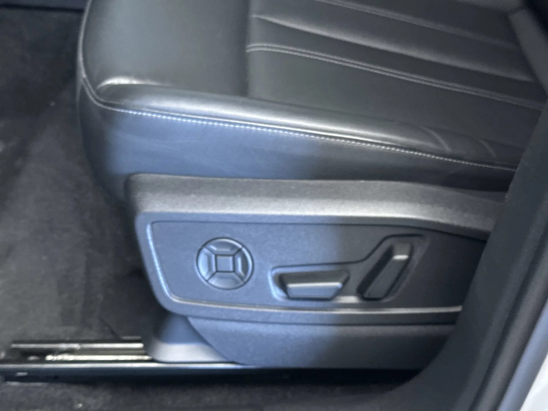 2025 Audi Q5 Premium Plus - Photo 14