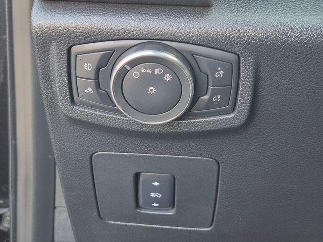 Used 2015 Black Ford XLT image 18