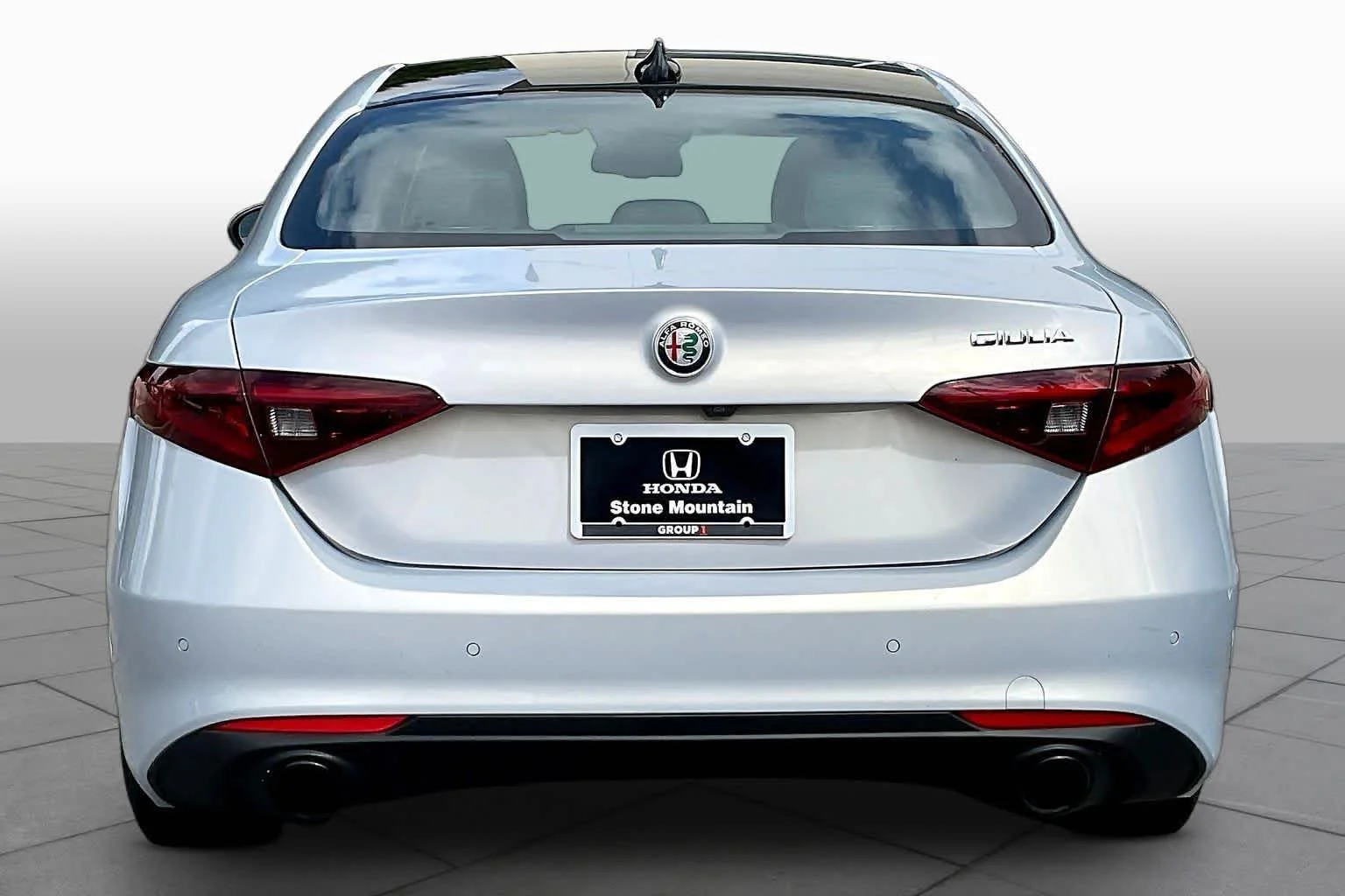 Used 2023 Moonlight Gray Metallic Alfa Romeo Ti image 5