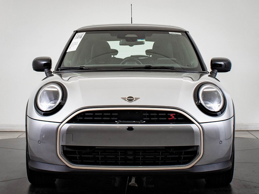 2025 Mini Cooper 2 Door Hardtop S photo 2