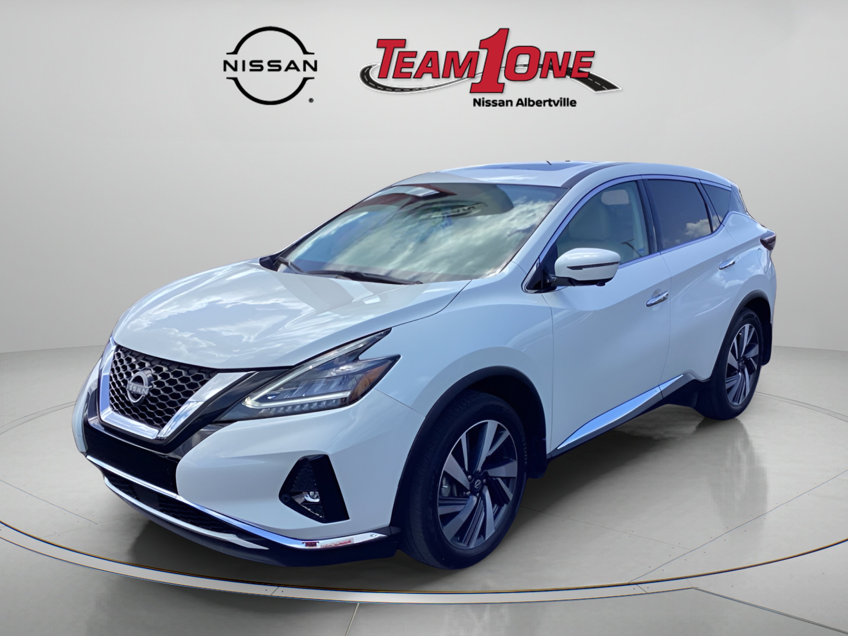Used 2024 White Nissan SL image 3