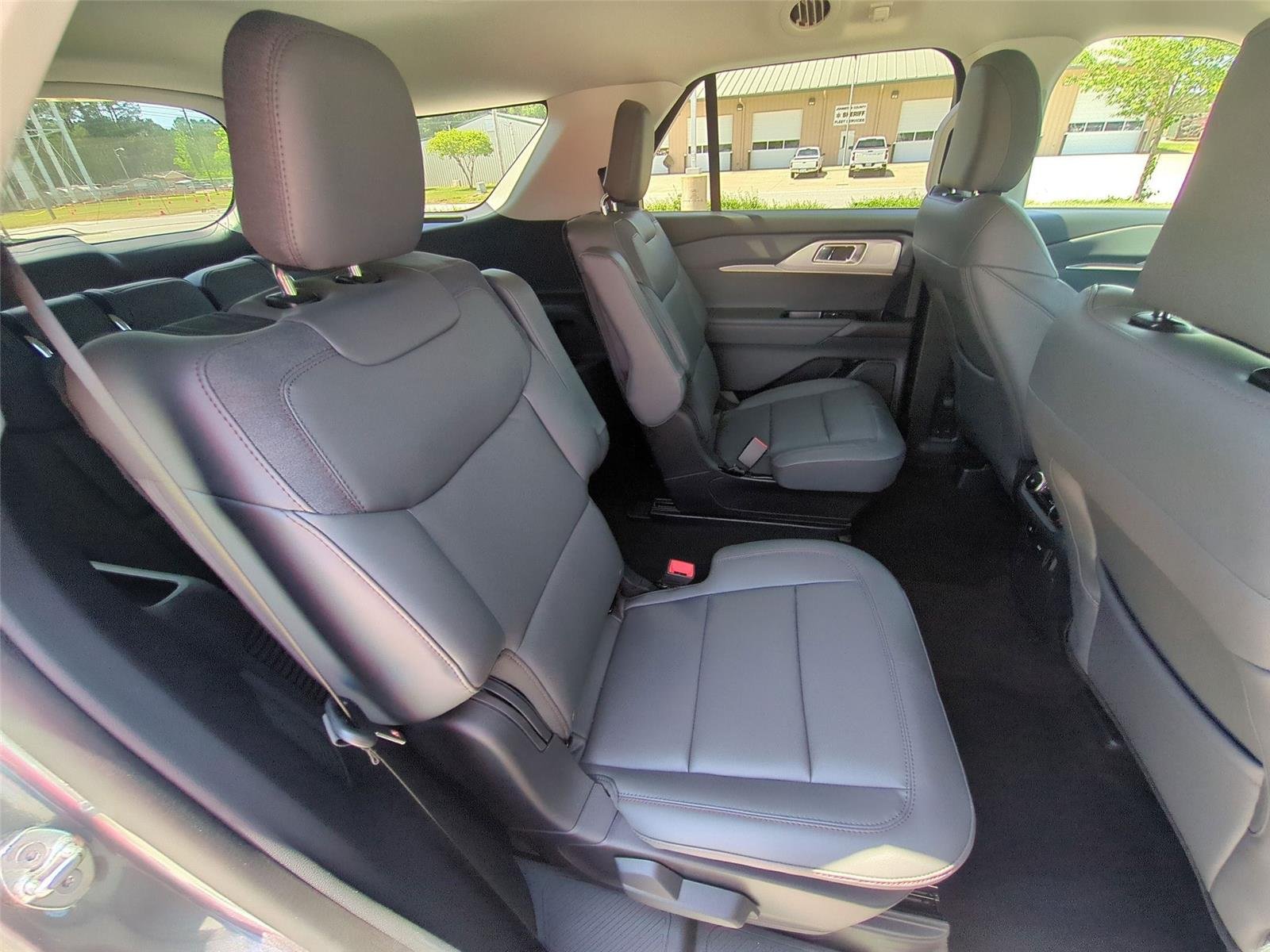 New 2026 Carbonized Gray Metallic Ford Active image 36