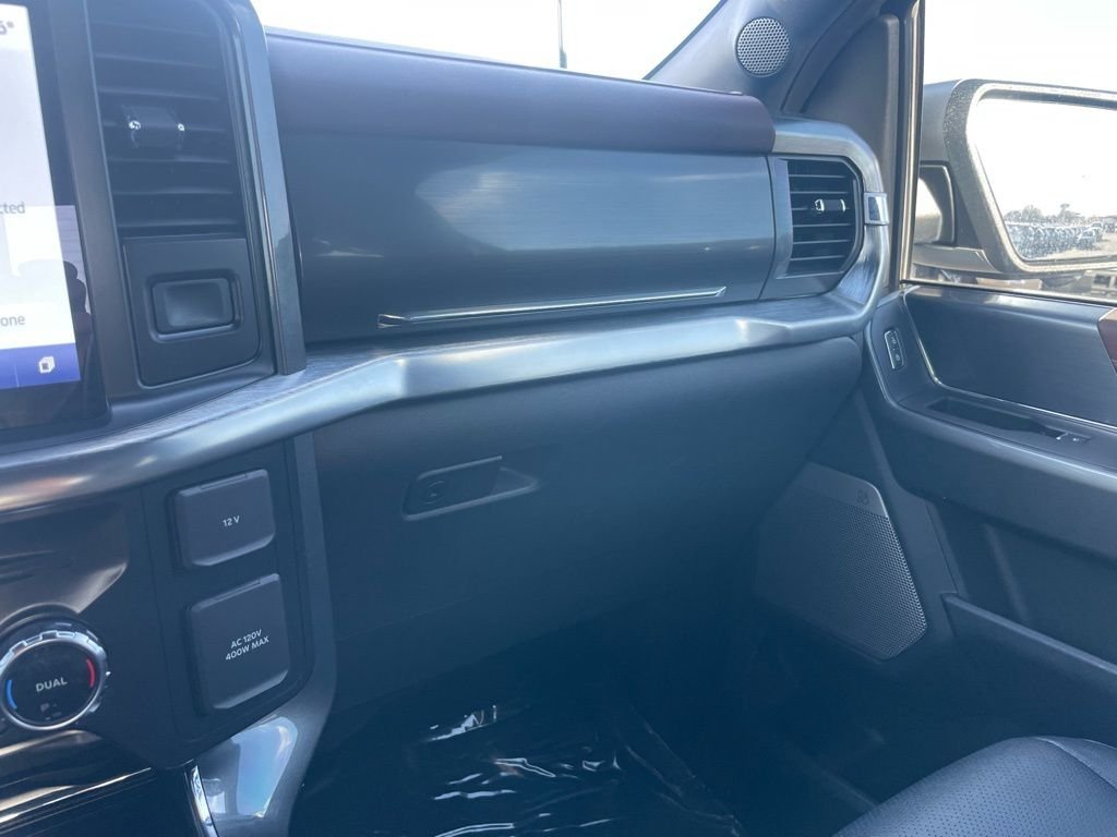 Used 2022 Silver Ford Lariat image 54