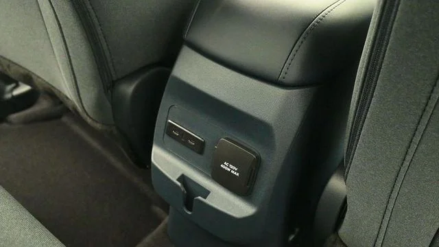 New 2026 Oxford White Ford XLT image 19
