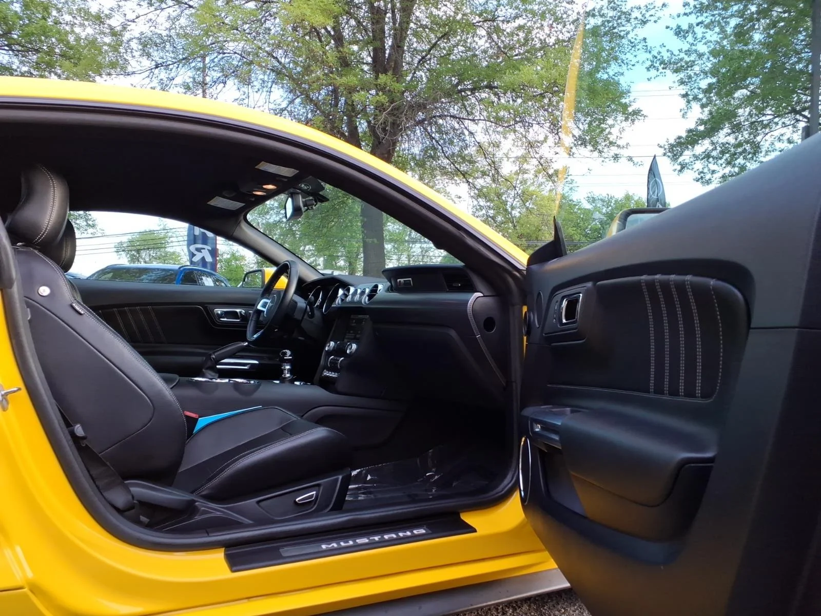 Used 2015 Yellow Ford EcoBoost Premium image 14