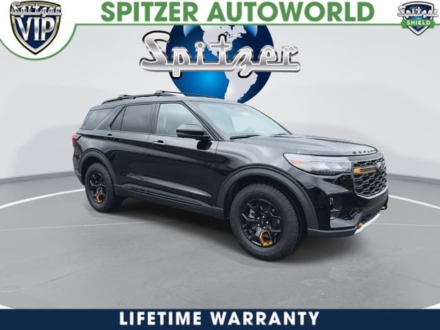 New 2026 Agate Black Metallic Ford Tremor® image 2
