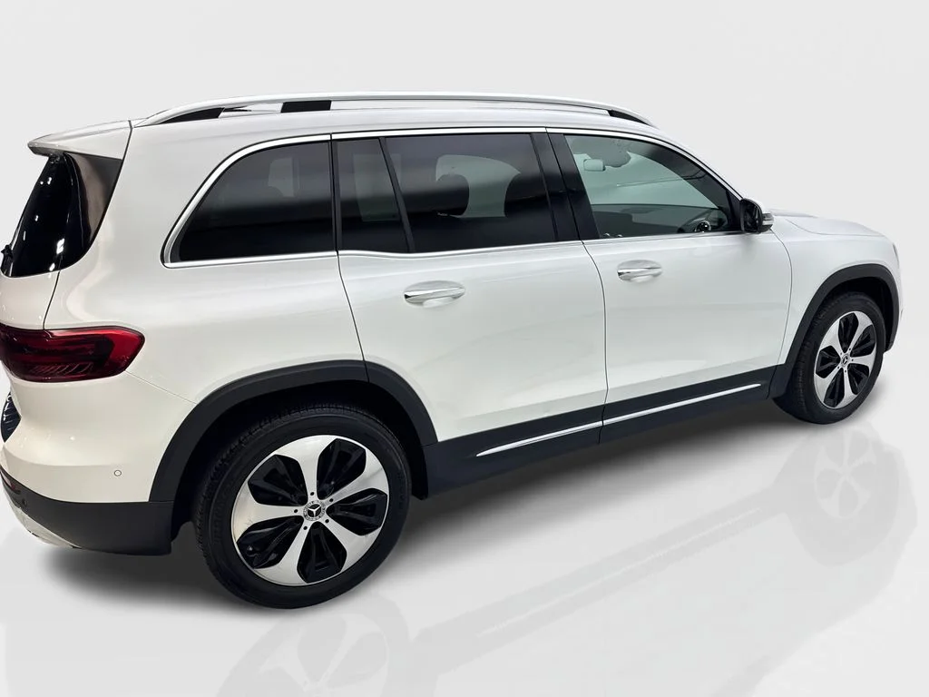 Used 2024 White Mercedes-Benz GLB 250 image 13