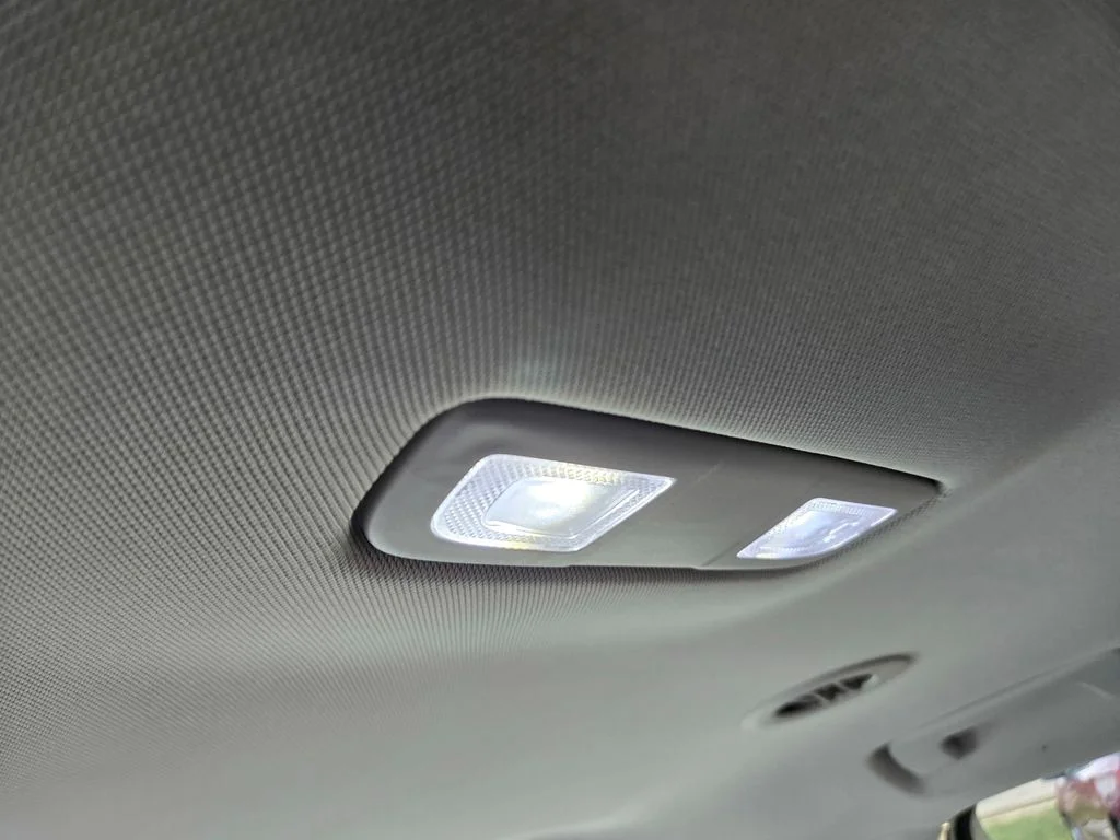 Used 2019 White Chevrolet LT AWD image 30