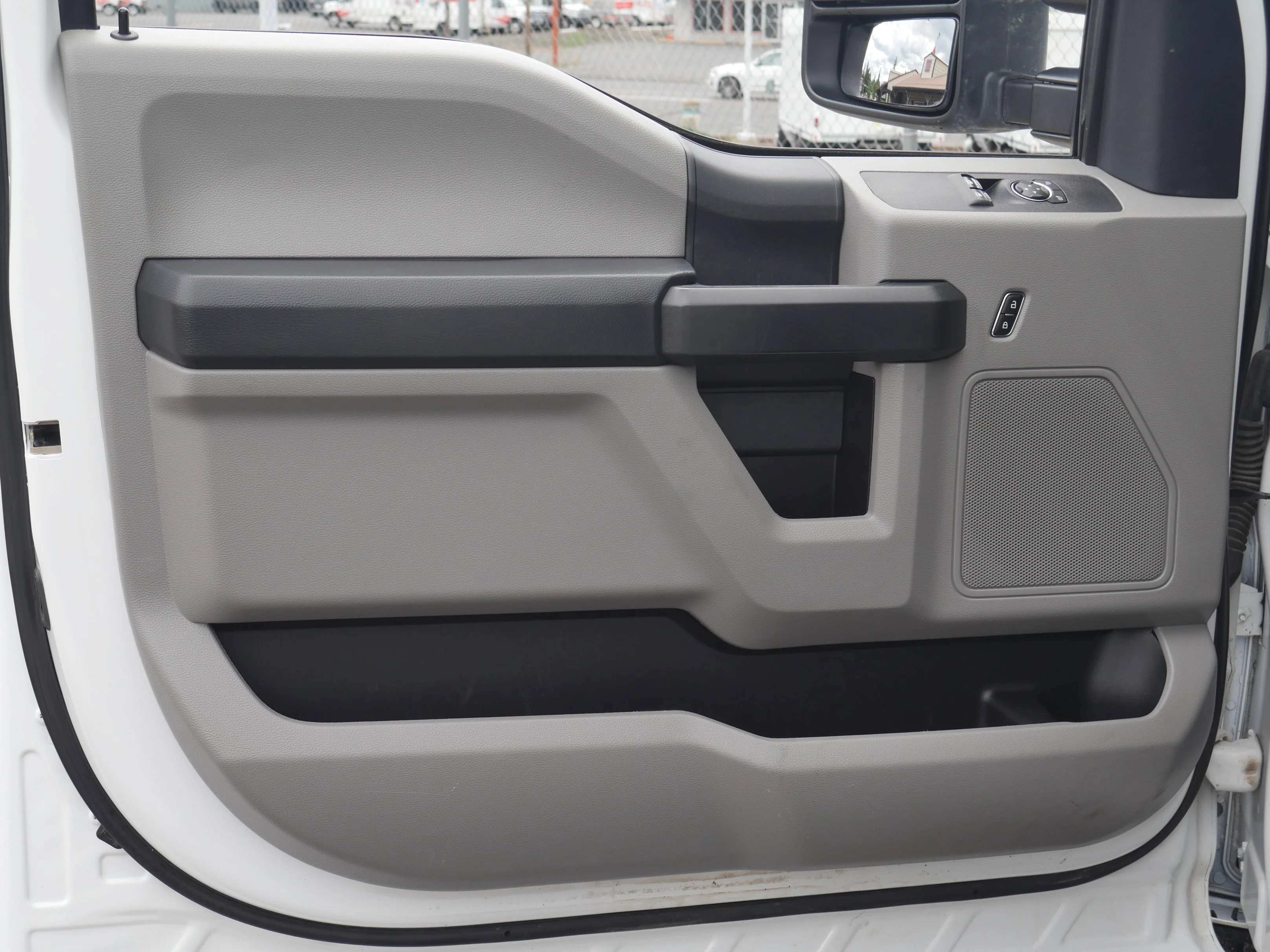 Certified Used 2022 Oxford White Ford XL image 24