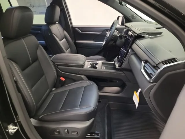 New 2026 Ebony Twilight Metallic GMC Elevation image 13