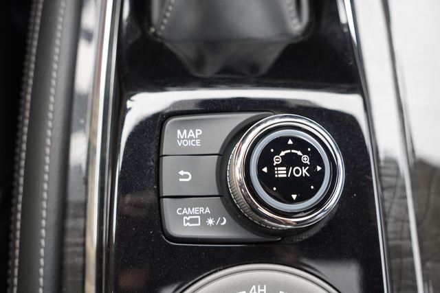 Certified Used 2020 White INFINITI LUXE image 35