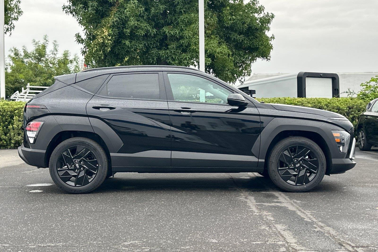 New 2027 Abyss Black Pearl Hyundai SEL Sport FWD image 19