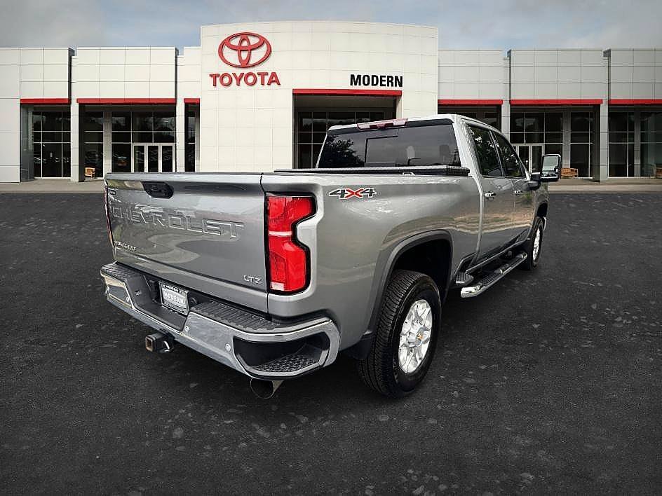 Used 2025 Sterling Gray Metallic Chevrolet LTZ image 5