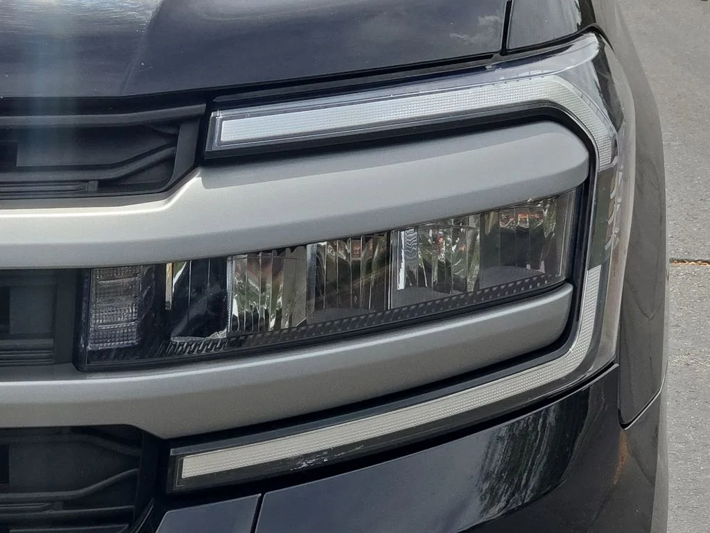 Used 2024 Black Ford XLT image 16