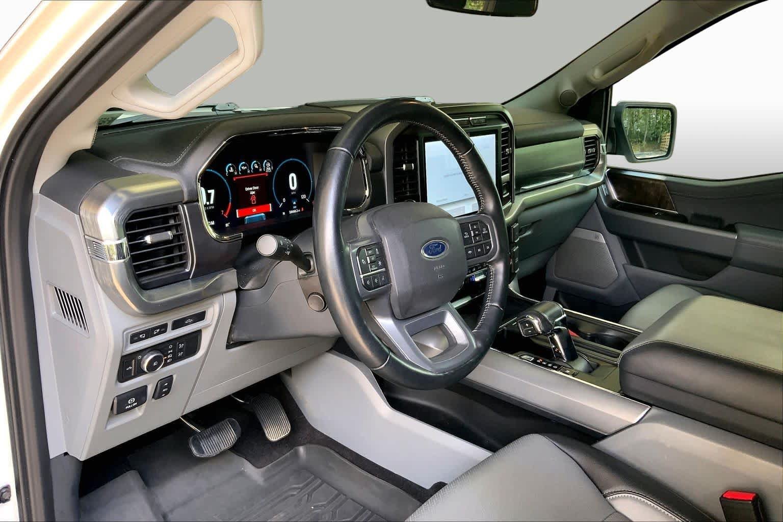 Used 2022 Star White Ford LARIAT image 18