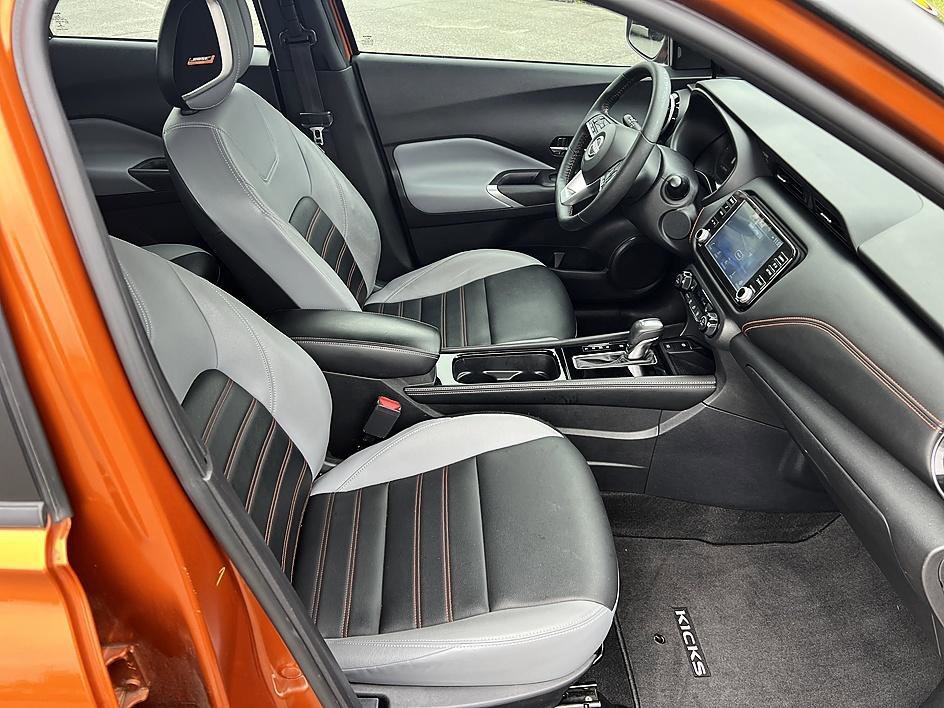 Used 2023 Monarch Orange Metallic/Super Black Nissan SR image 17