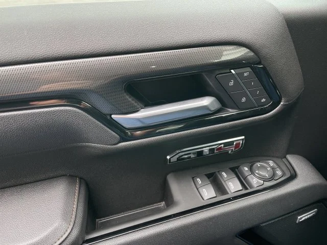 Used 2025 White GMC AT4 image 13